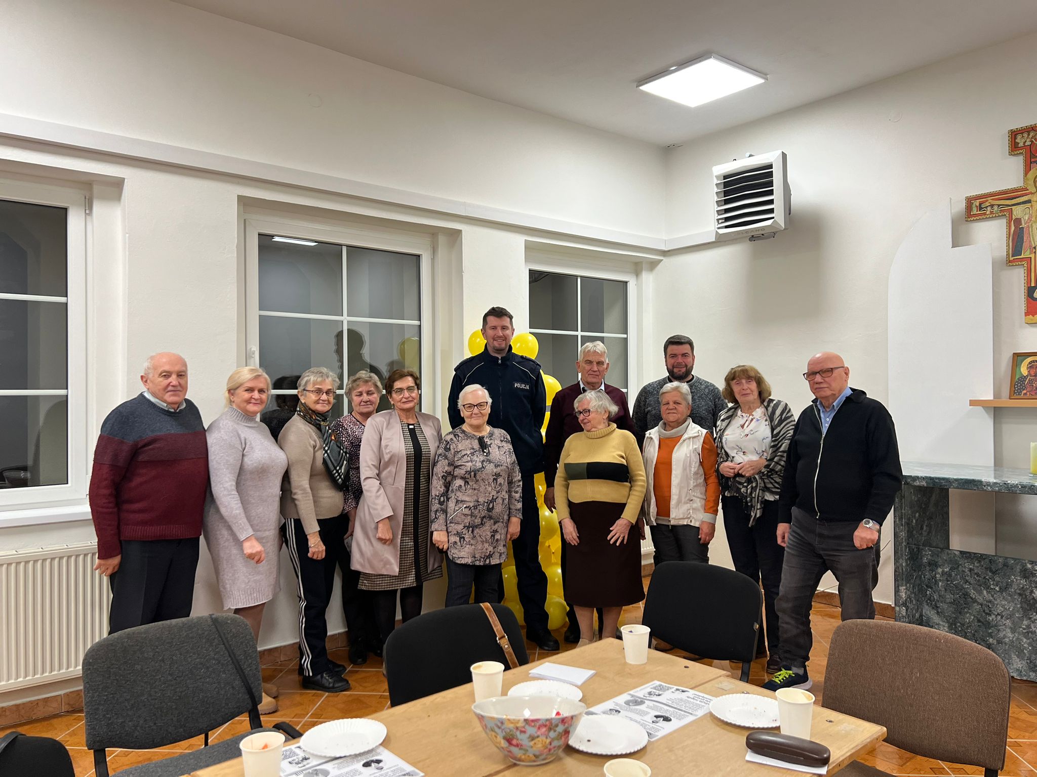 Bezpieczeństwo osób starszych tematem spotkania policjantów z  seniorami