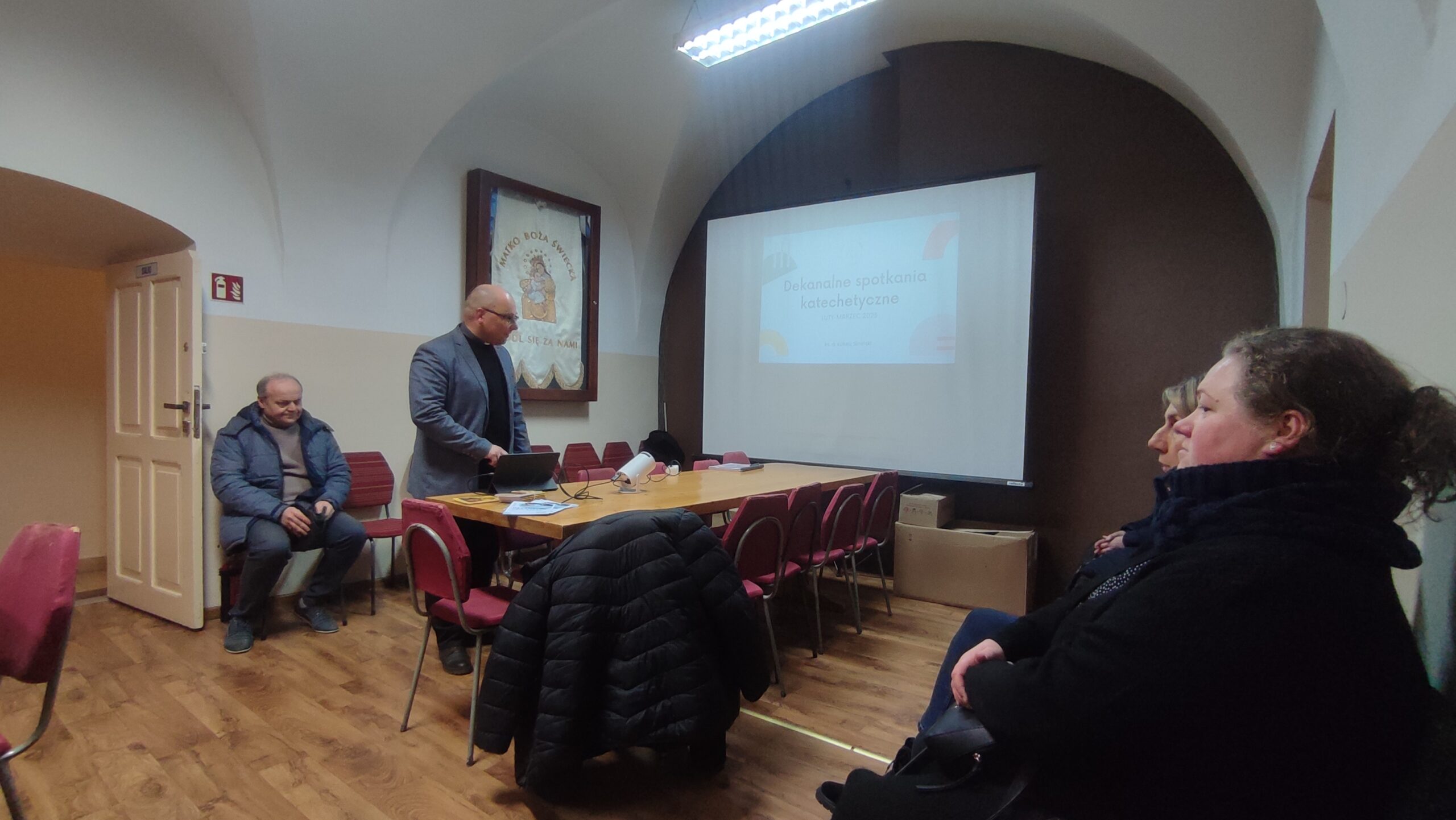 Spotkanie informacyjno- szkoleniowe dla duchownych i świeckich katechetów