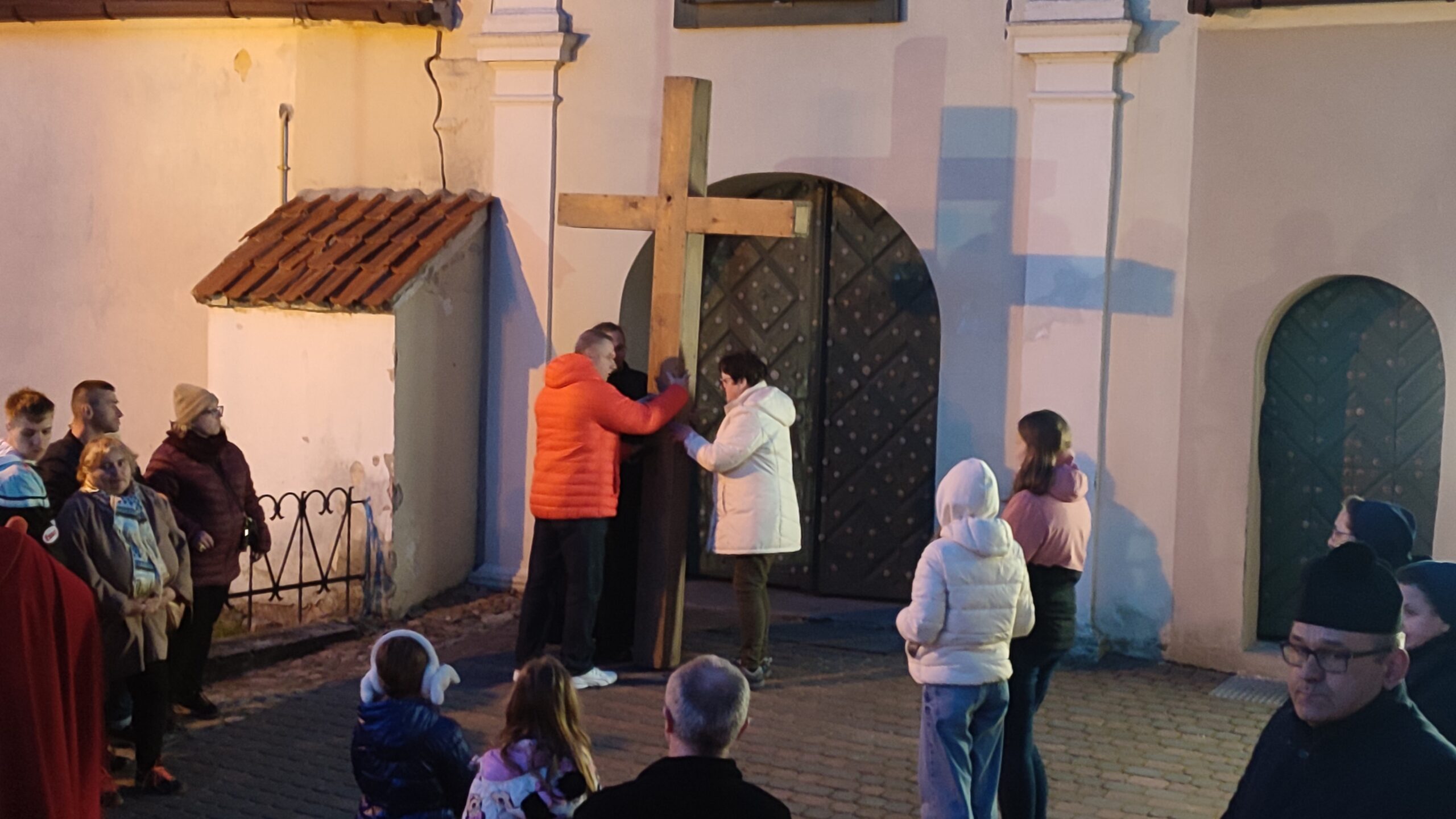 Droga Krzyżowa ulicami trzech parafii