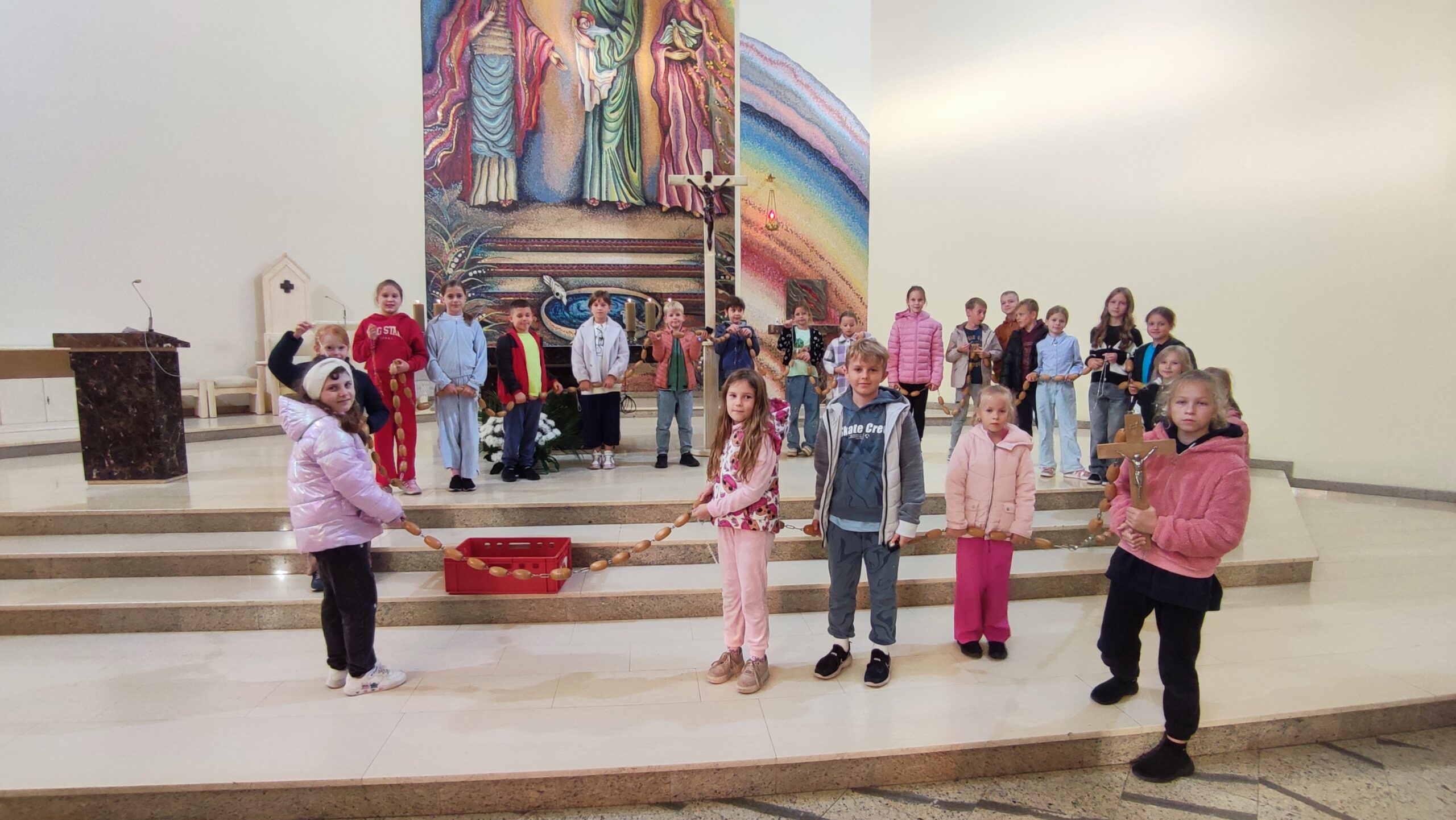 Nabożeństwa różańcowe z udziałem dzieci