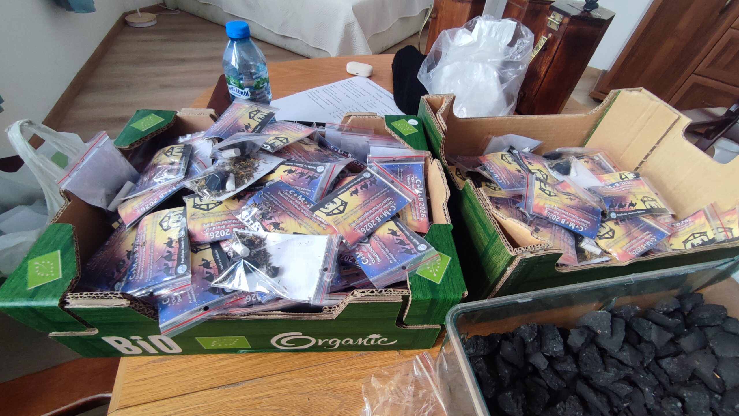 Co oznaczają kreda, mirra i kadzidło?