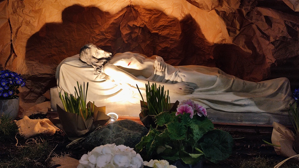 WIELKI PIĄTEK – Grób Pański