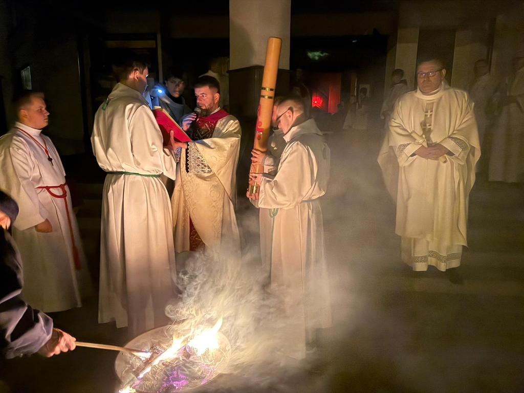 WIGILIA PASCHALNA – Jezus Chrystus zmartwychwstał !!!