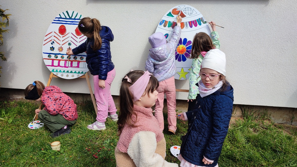 WIELKA SOBOTA – Malowanie pisanek